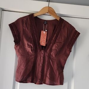 NWT....Elegant Brown Boho Feels Top!